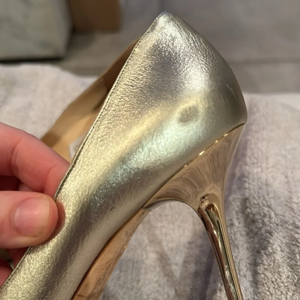 Jimmy Choo Tan and Gold Heels Sleek Pointed Toe - Picture 6 of 10